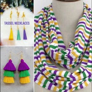 Bundle earrings scarf and necklace.